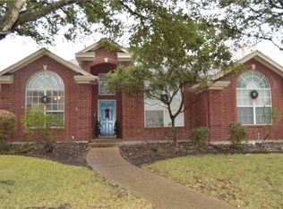 816 Meadow Mountain Dr, Woodway, TX 76712