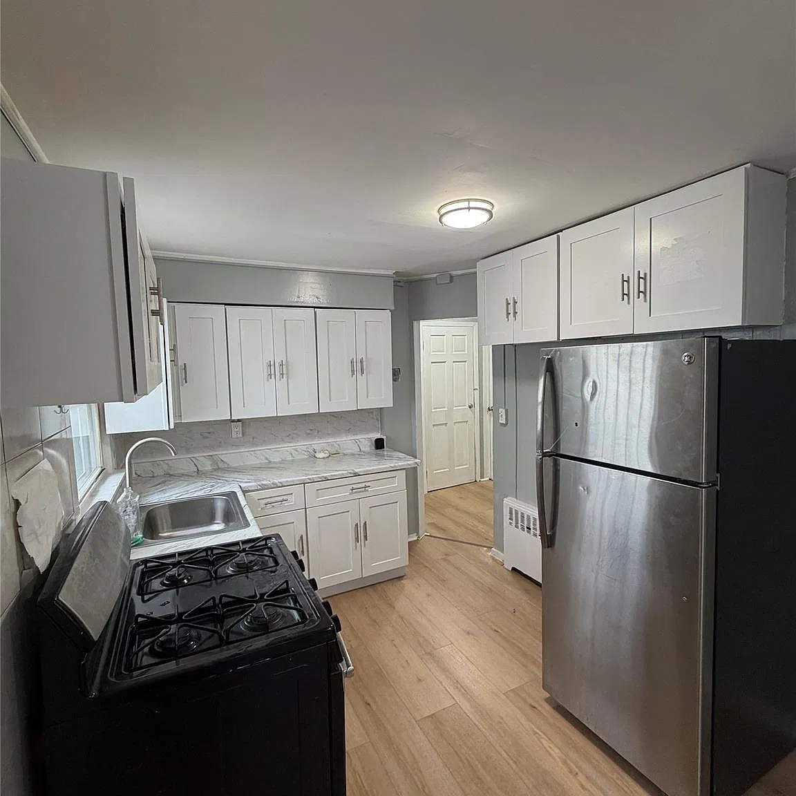 2 bed, 1.0 bath, 813 sqft, $2,500 — Photo 3