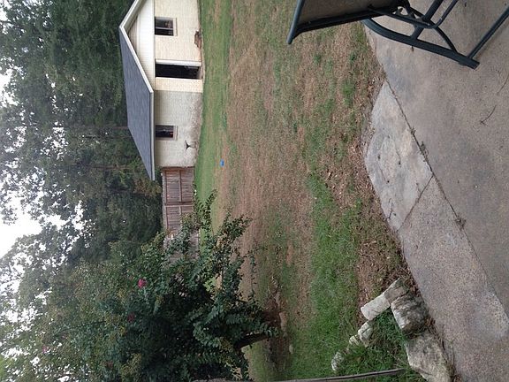 2nd image of 165 Lancewood Cir