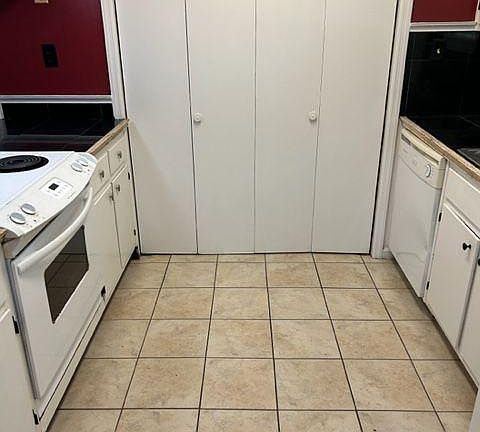 4th image of 3769 Maria Cir