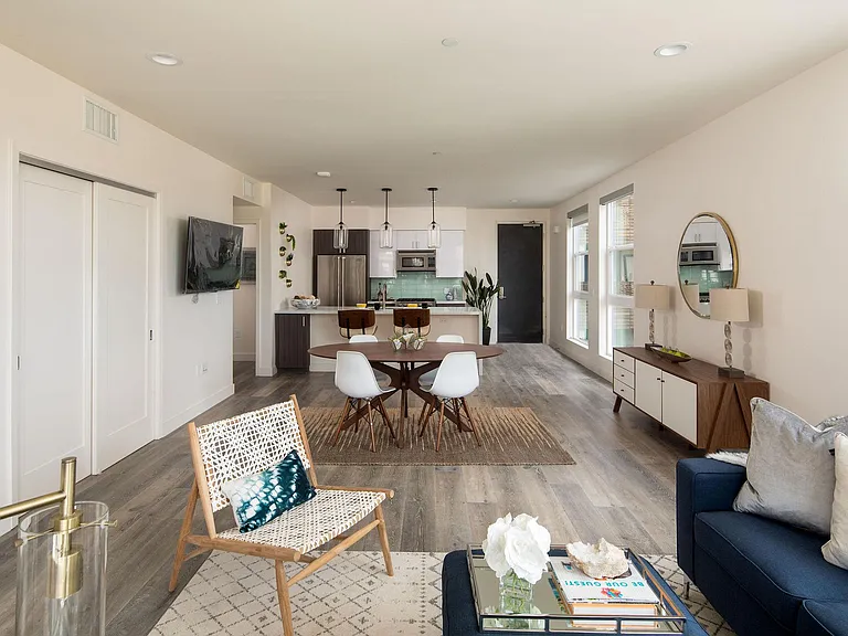 1122 Pico Blvd — Photo 17