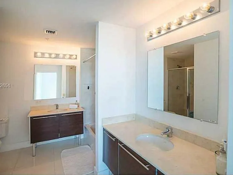 1900 N Bayshore Dr #3612 — Photo 7