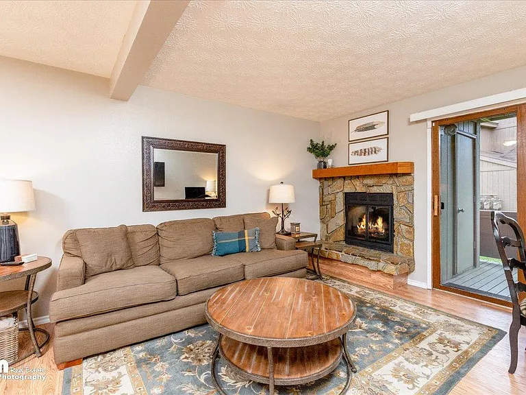 10250 Jamestown Dr #8 — Photo 8