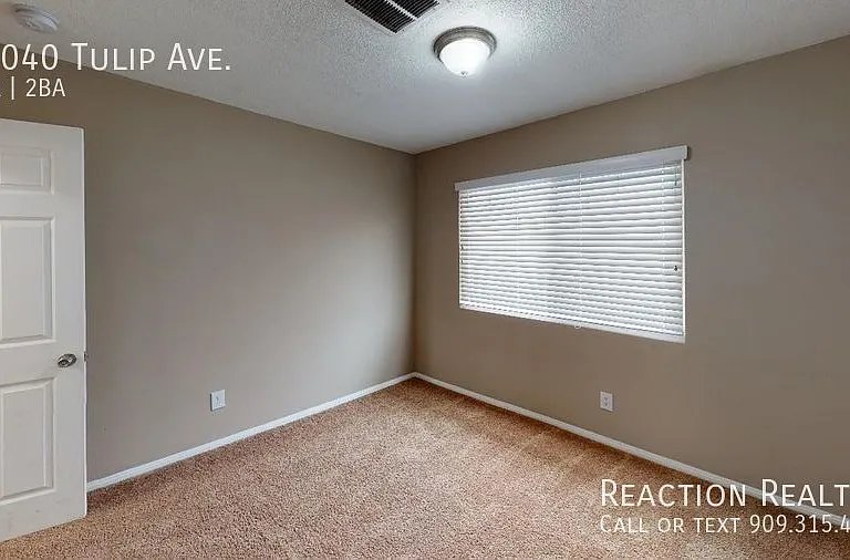 25040 Tulip Ave — Photo 12