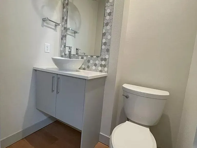 5030 Sand Point Pl NE #C — Photo 11