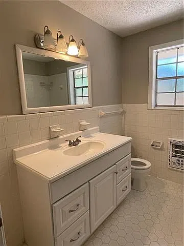 644 Castain Dr — Photo 9