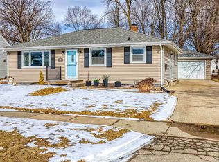 218 E Hoover Ave, Appleton, WI 54915