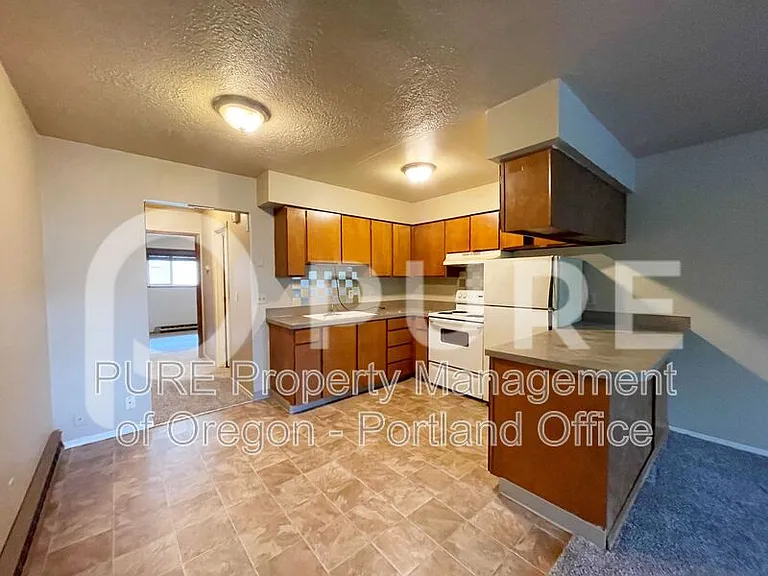 1135 SE 27th Ave — Photo 8