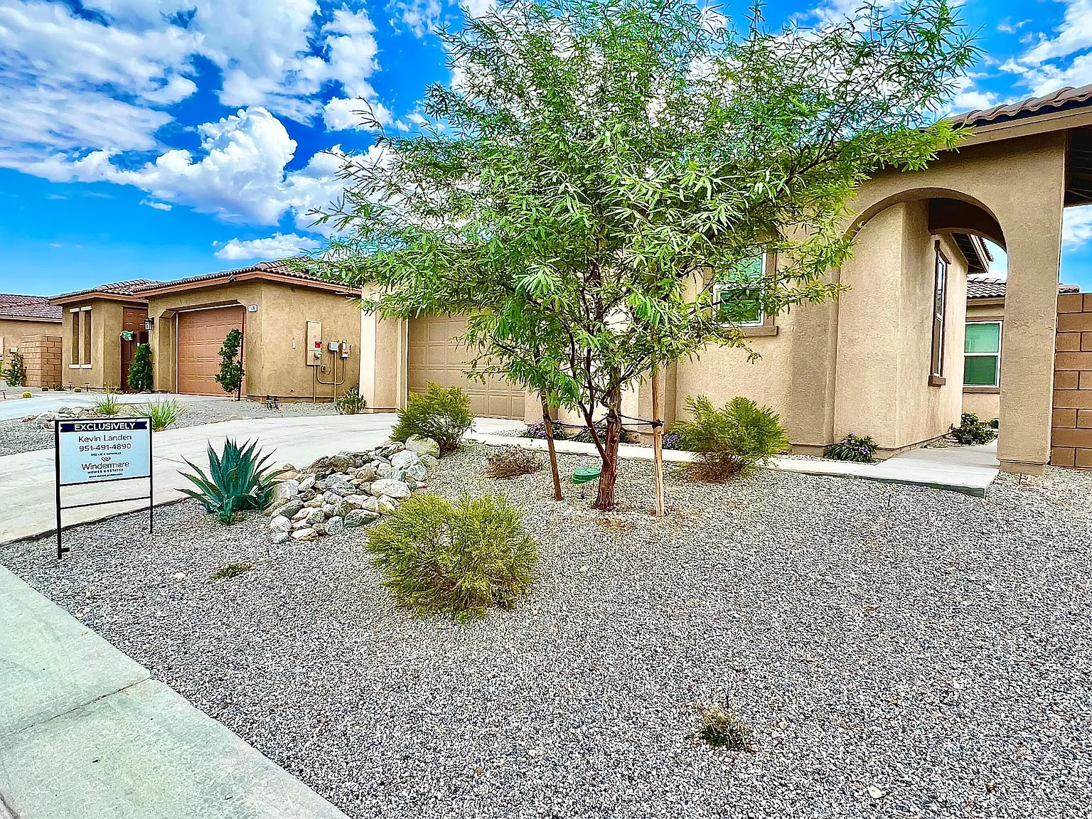 11544 W Starcross Dr — Photo 2