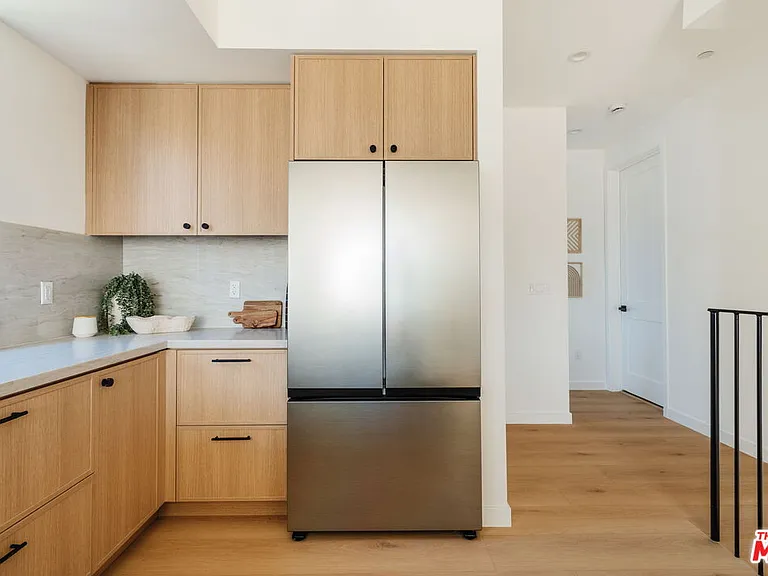 6765 1/2 Lexington Ave — Photo 10