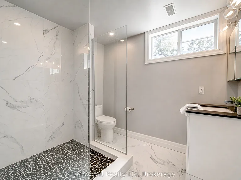70 Kenton St — Photo 37