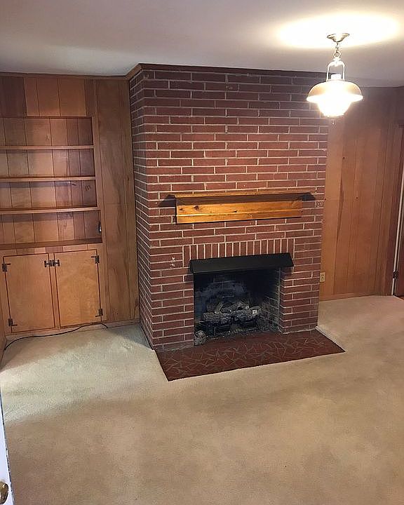 1st image of 512 Dutchman Ave