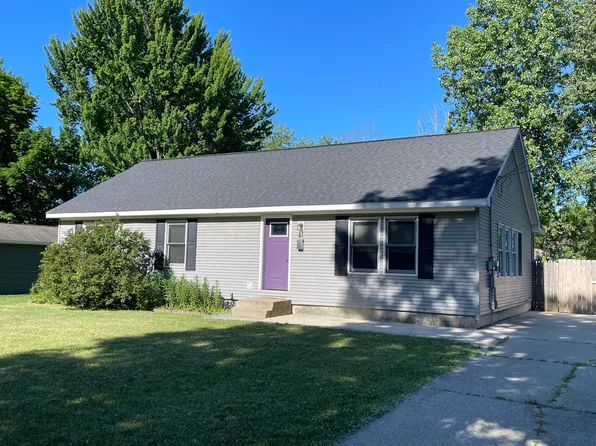 41 West St, Coopersville, MI 49404