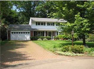 114 White Gate Rd, Pittsburgh, PA 15238