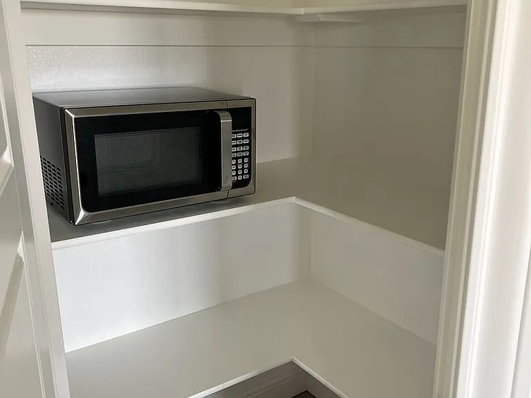 2338 Old Ironsides Rd — Photo 12