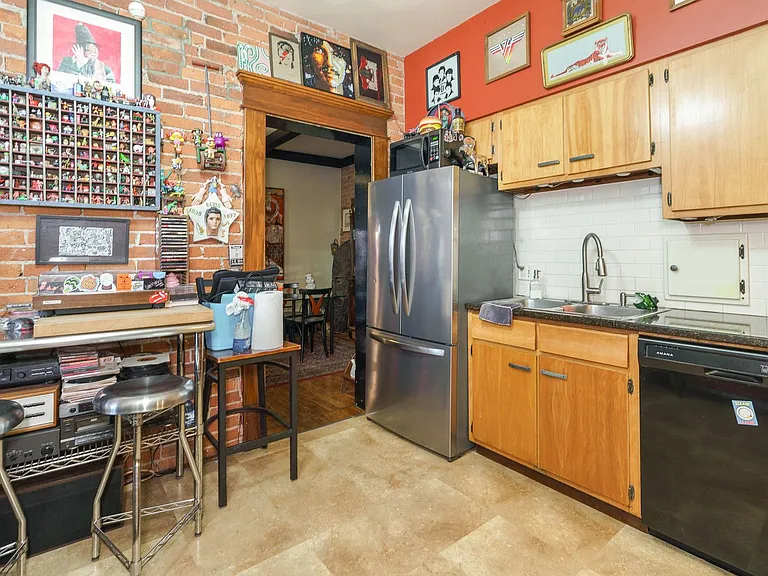Unique 2 Bedroom in German Village — Photo 46