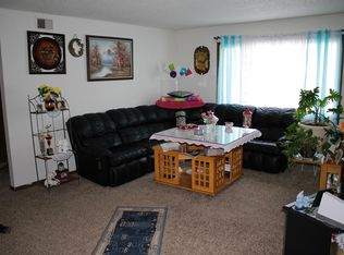 1112 Langley Rd, Waterloo, IA 50702
