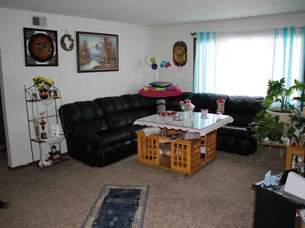 1112 Langley Rd, Waterloo, IA 50702