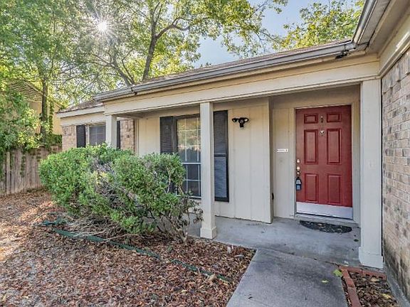 3rd image of 4620 China Rose Dr