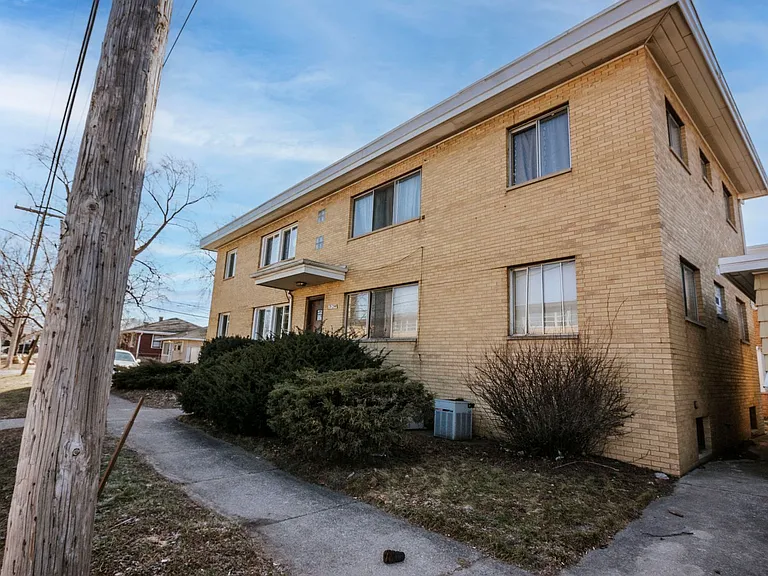 7129 Columbia Ave — Photo 3
