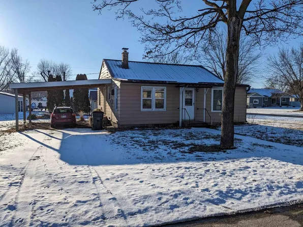 941 South 5th Street, Prairie Du Chien, WI 53821