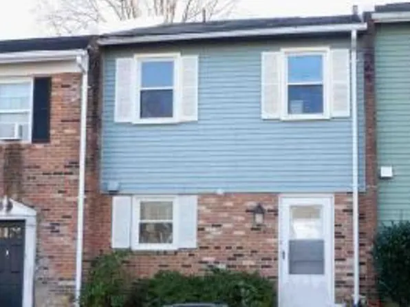 4619 Charlton Ct, Woodbridge, VA 22193
