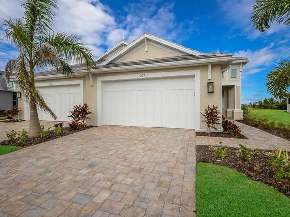 227 Okeeffe Cir, Bradenton, FL 34212