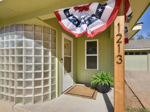 1213 W Pine Ave, Duncan, OK 73533