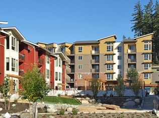 973 NE Discovery Walk #2, Issaquah, WA 98029