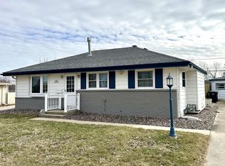 N85W14683 Macarthur Dr, Menomonee Falls, WI 53051