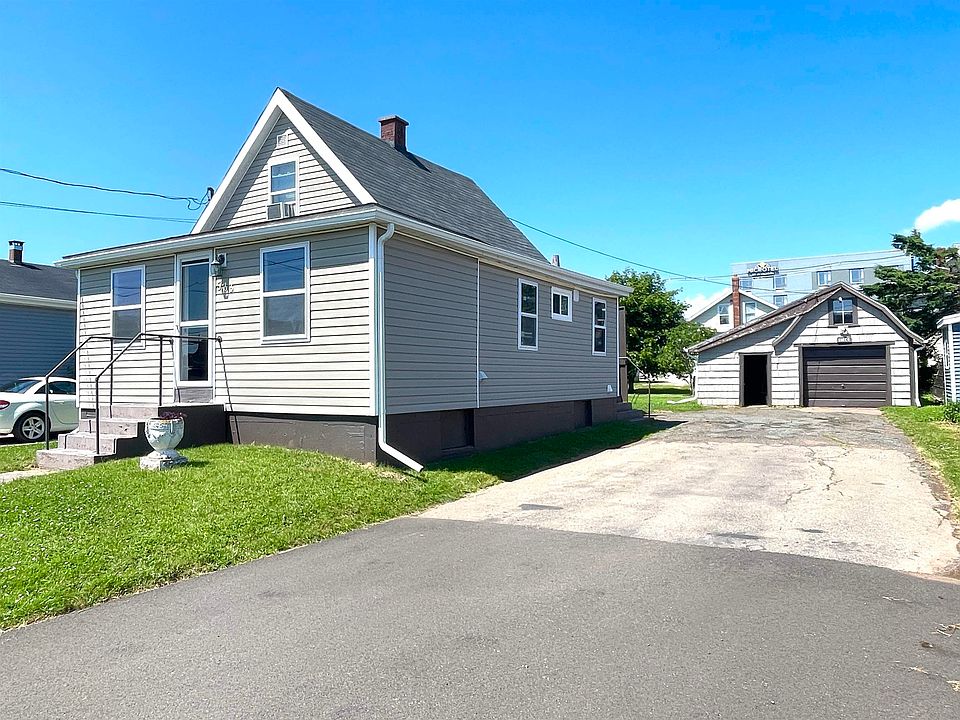 1st image of 533 Sheen St