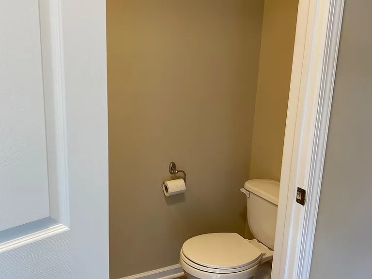 2728 Hunters Crest Dr — Photo 4