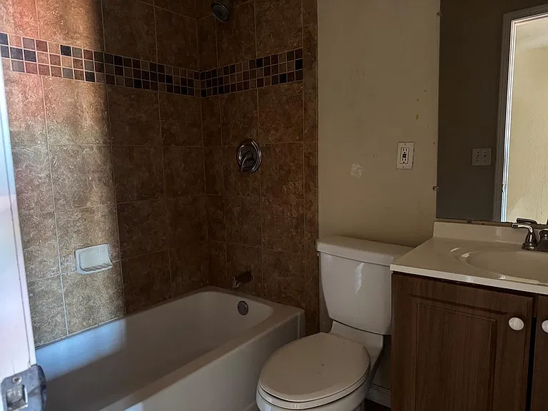 5405 McKnight Dr — Photo 8
