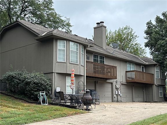 3rd image of 1113 NW 12th St