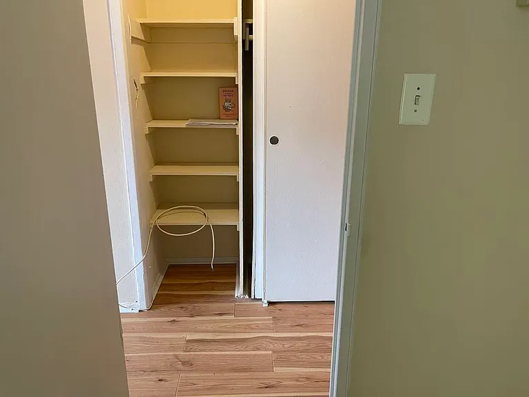 2101 Chestnut St — Photo 12