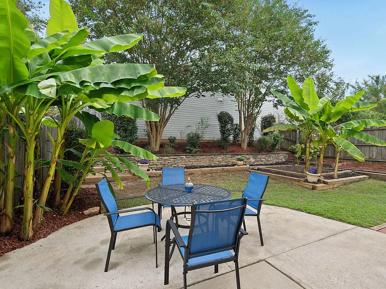 1204 Meadow Moss Ct — Photo 2