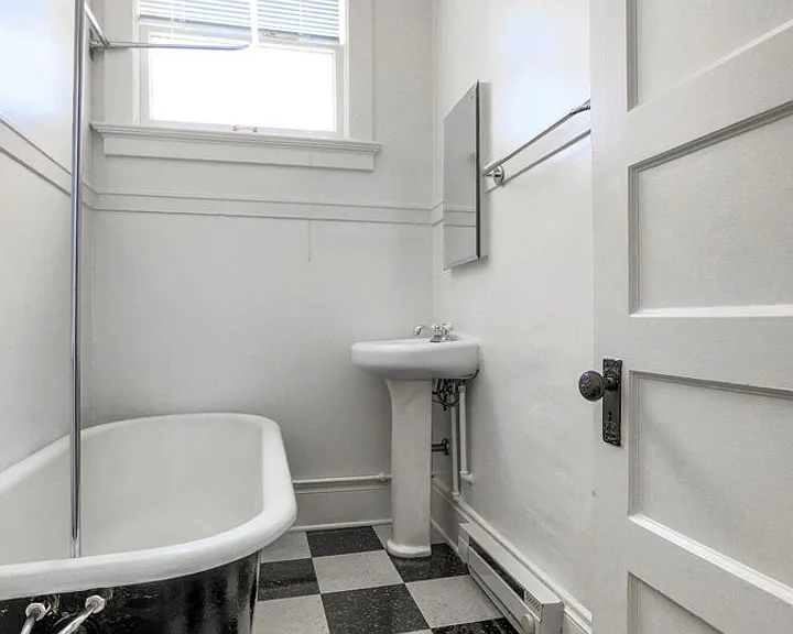 819 NW 23rd Ave — Photo 132