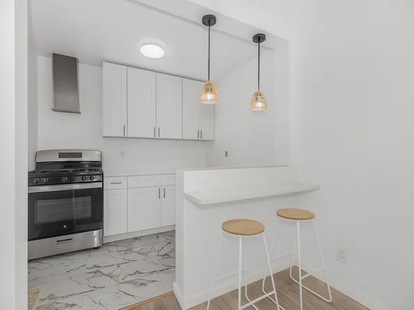 975 East 178th Street image 23 of 28