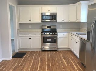 8 Melville Rd, Huntington Station, NY 11746