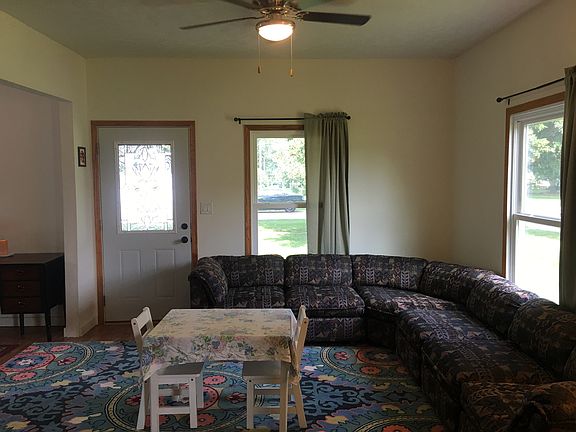 2nd image of 316 N 1st St