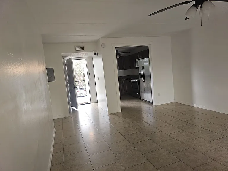 2822 Somerset Park Dr #201 — Photo 1