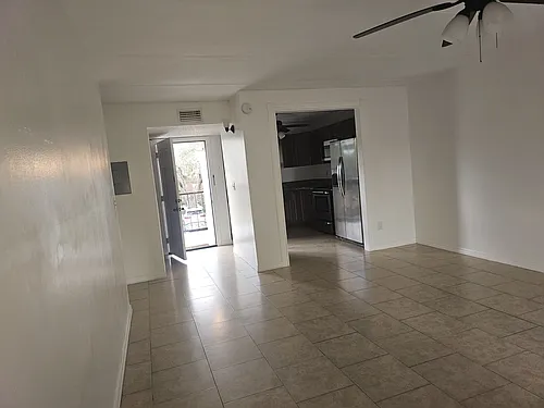 2822 Somerset Park Dr #201 Photo 1