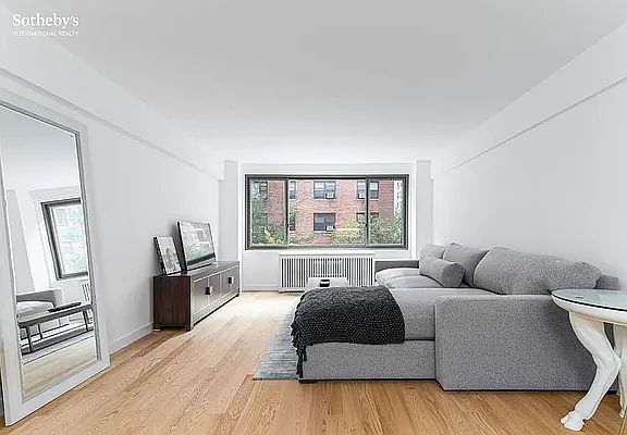 5th image of 425 E 63rd St APT W3f