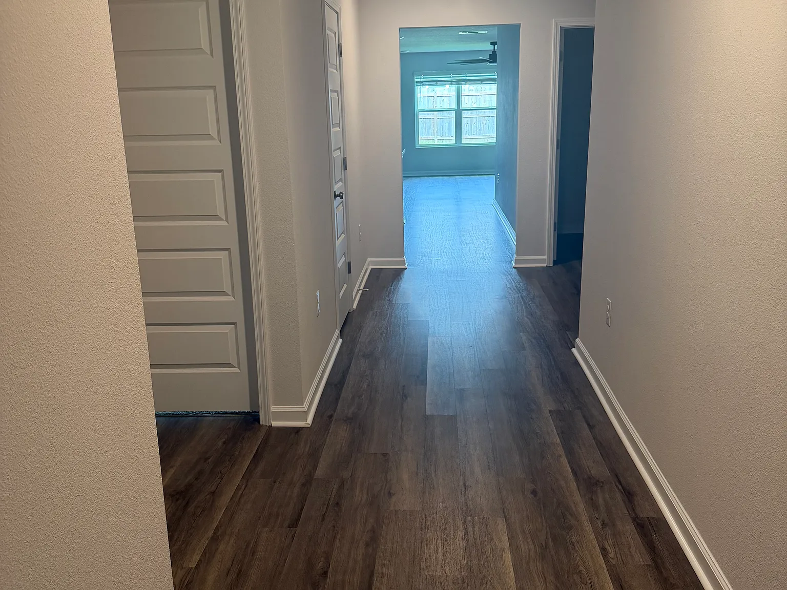 4 bed, 1787 sqft, $2,200 — Photo 3
