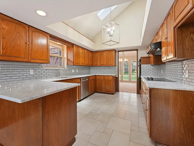 1617 Idyllwild Ct — Photo 29