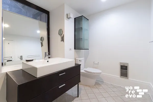 Sold by Yoreevo, LLC | media 10