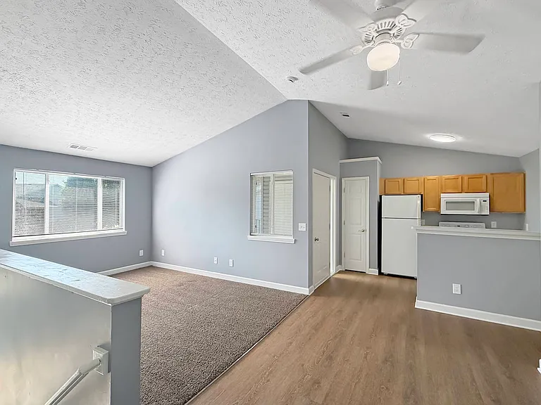 Cross Lake Apartments — Photo 42