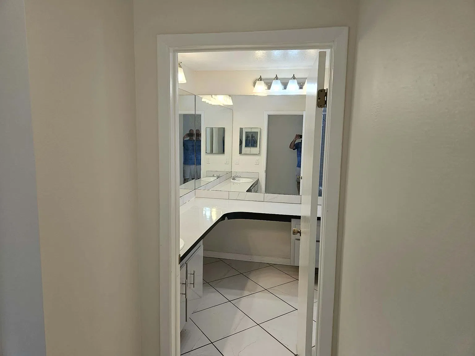 3 bed, 1780 sqft, $2,300 — Photo 3