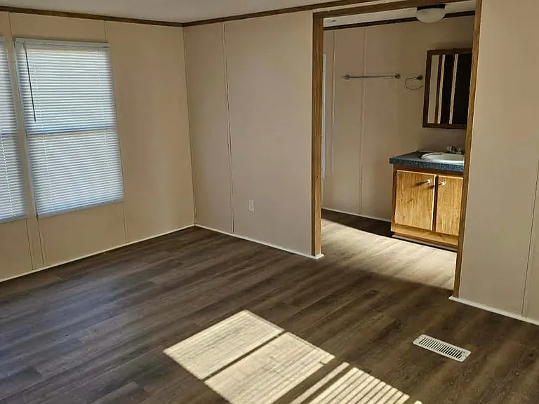 467 Cimmarron Trl — Photo 2