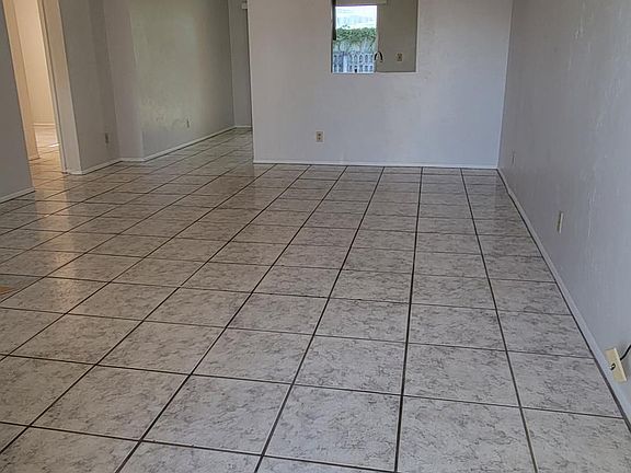 2nd image of 4454 Frankie Ct #4454